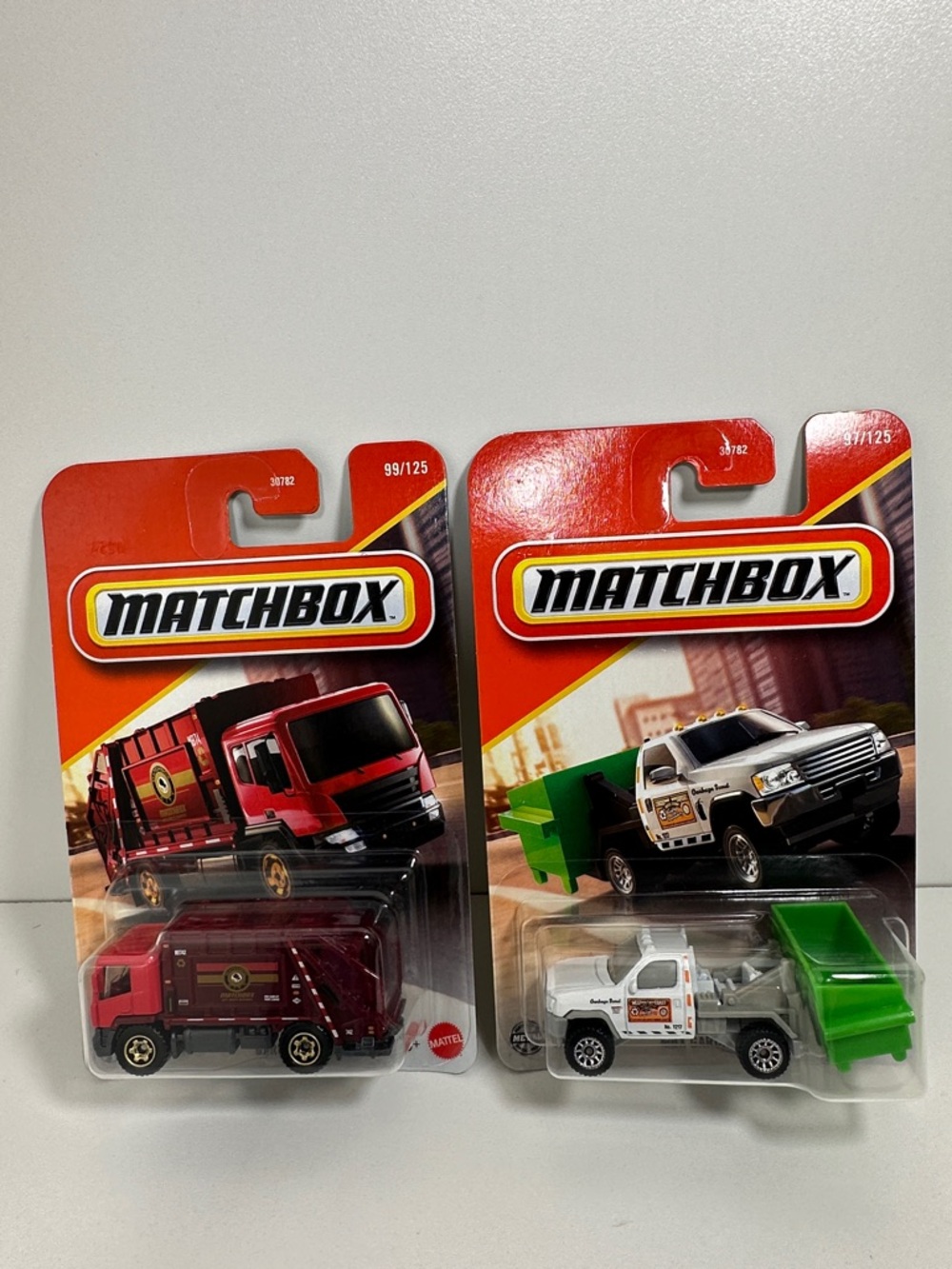 Matchbox Garbage Truck Bundle Garbage King & MBX Garbage Scout 1:64